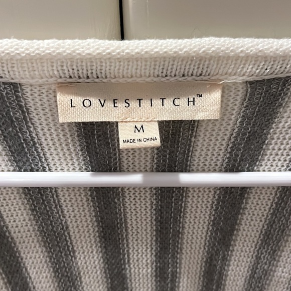 Lovestitch sweater, medium. - Picture 3 of 5